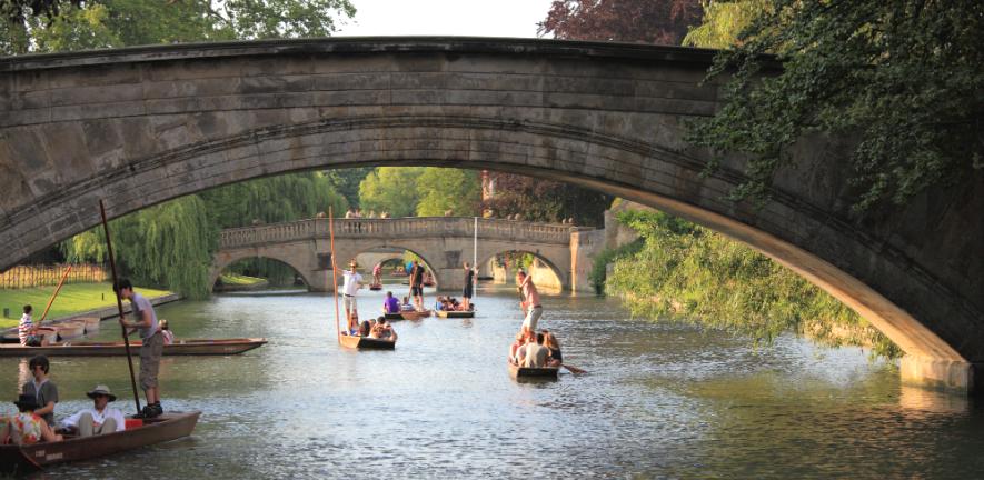 Punting in Cambridge Punting in Cambridge